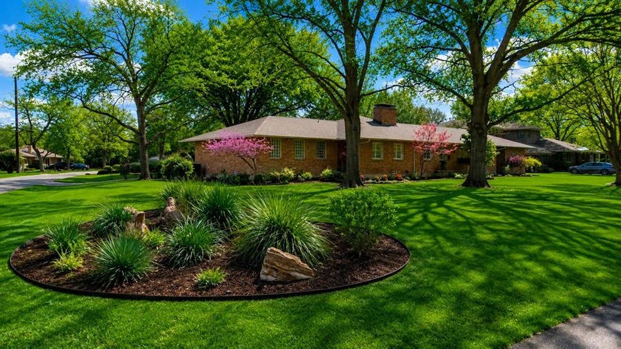 Property photo for 1402 Verano Drive, Dallas, TX