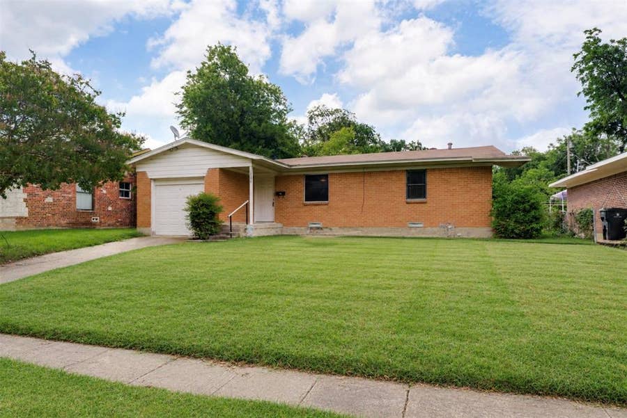 Property photo for 1750 Kirkwood Drive, Garland, TX