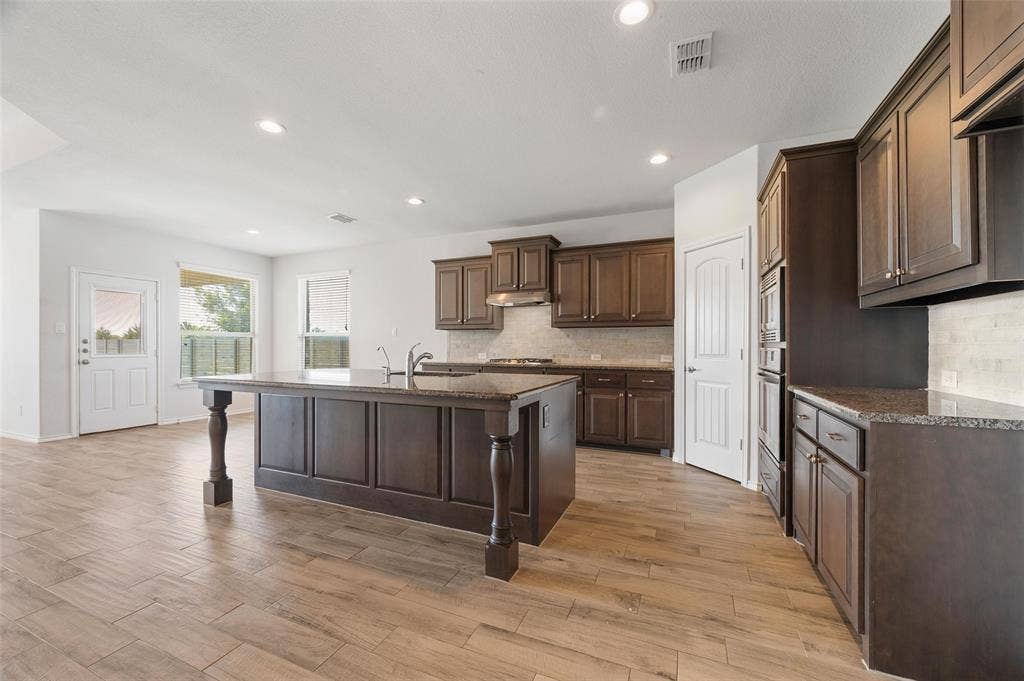 1500 Canary Lane, Argyle, TX 76226 1500 Canary Lane, Argyle, TX 76226