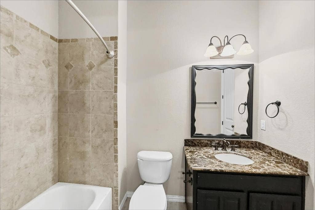 129 Acorn Lane, Aledo, TX 76008 129 Acorn Lane, Aledo, TX 76008