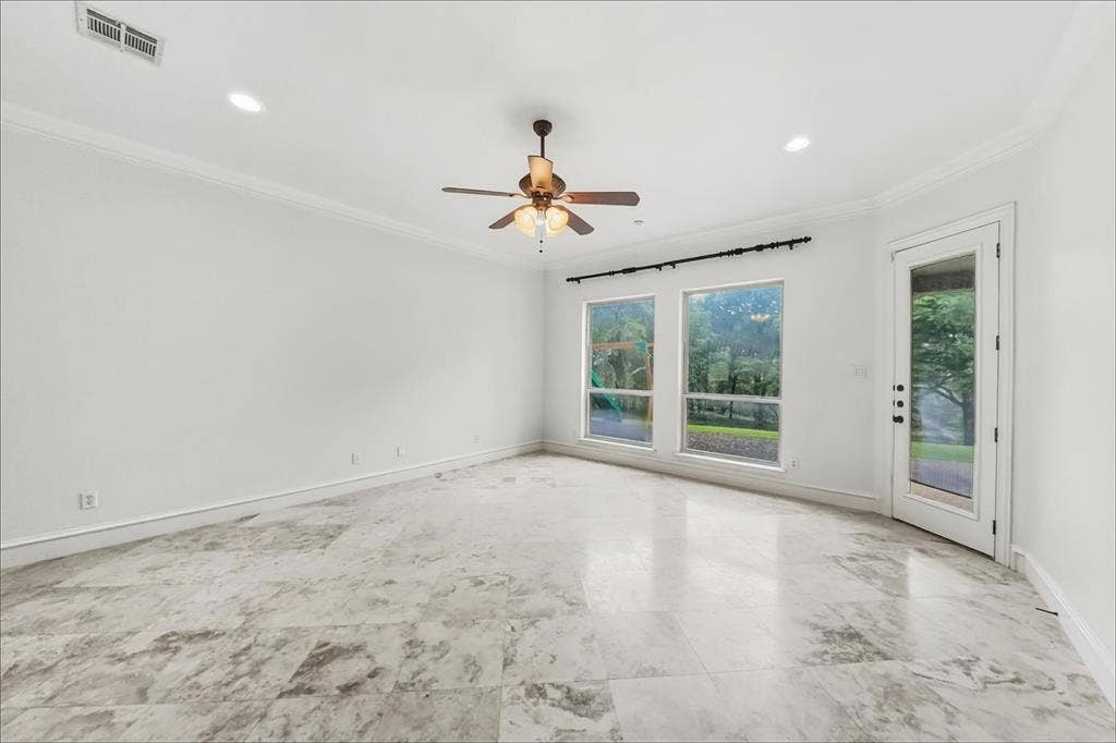 129 Acorn Lane, Aledo, TX 76008 129 Acorn Lane, Aledo, TX 76008
