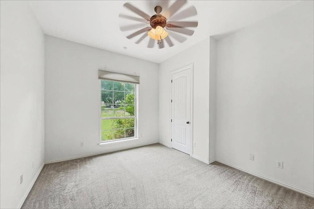 129 Acorn Lane, Aledo, TX 76008 129 Acorn Lane, Aledo, TX 76008