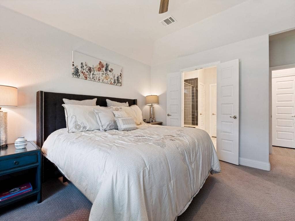 5120 Valley Forge Drive, Denton, TX 76207 5120 Valley Forge Drive, Denton, TX 76207