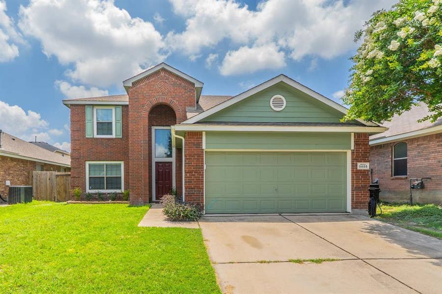Property photo for 9885 Willowick Avenue, Fort Worth, TX
