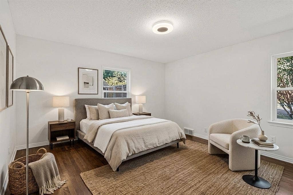 405 Easton Road, Dallas, TX 75218 Virtual Staging