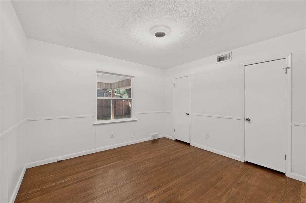 405 Easton Road, Dallas, TX 75218 405 Easton Road, Dallas, TX 75218