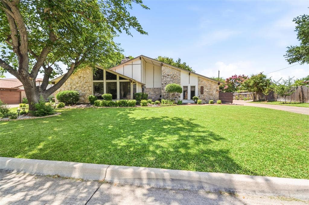 1201 Rockmoor Drive, Edgecliff Village, TX 76134 1201 Rockmoor Drive, Edgecliff Village, TX 76134