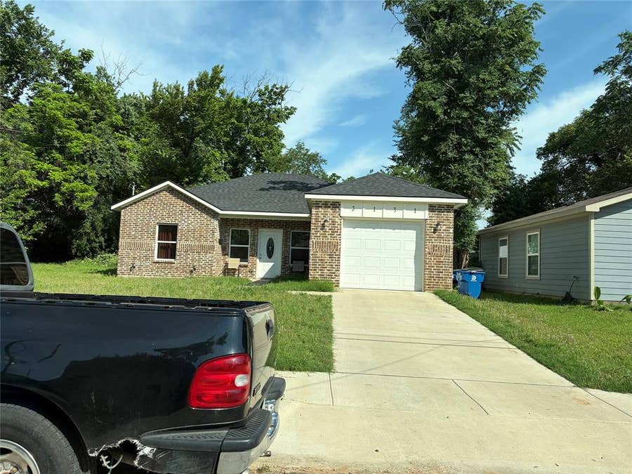 Property photo for 3131 Tuskegee Street, Dallas, TX