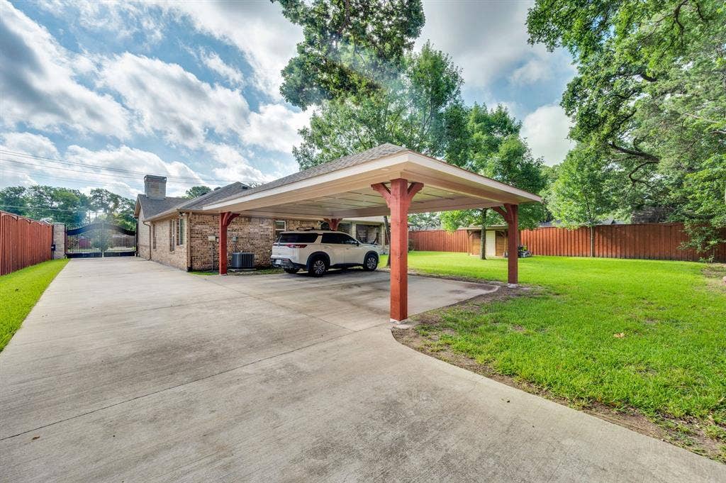 Carport