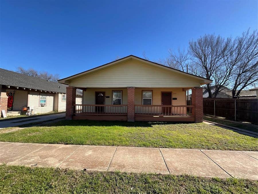 Property photo for 2937 S Adams Street, Fort Worth, TX