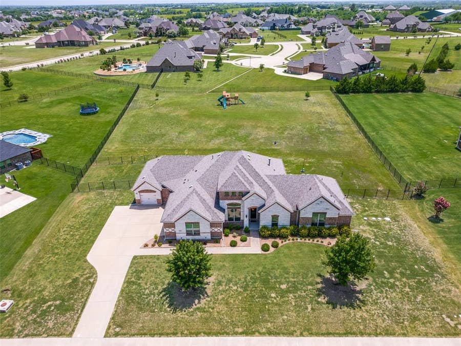 Property photo for 821 Abington Way, McLendon Chisholm, TX