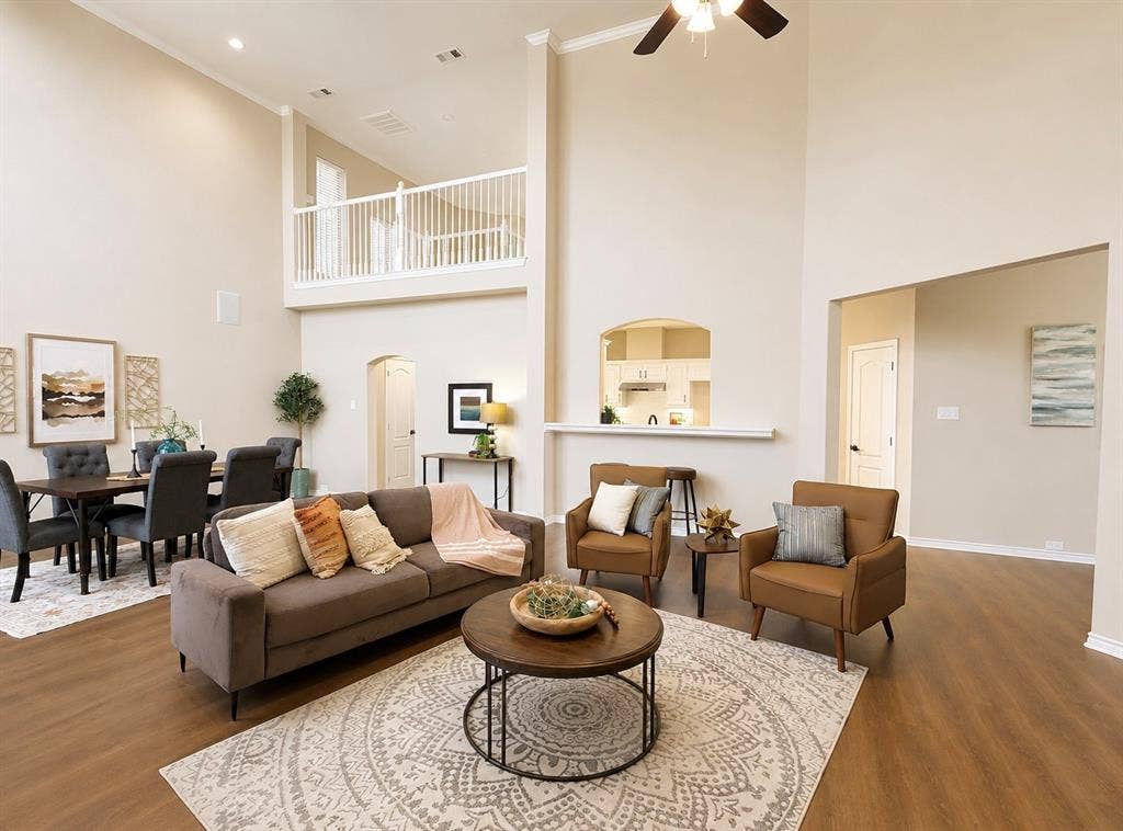 4692 Parnell Lane, Plano, TX 75024 4692 Parnell Lane, Plano, TX 75024