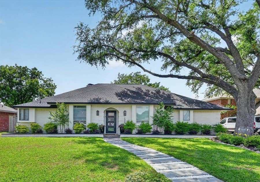 Property photo for 1505 Canyon Oaks Drive, Irving, TX