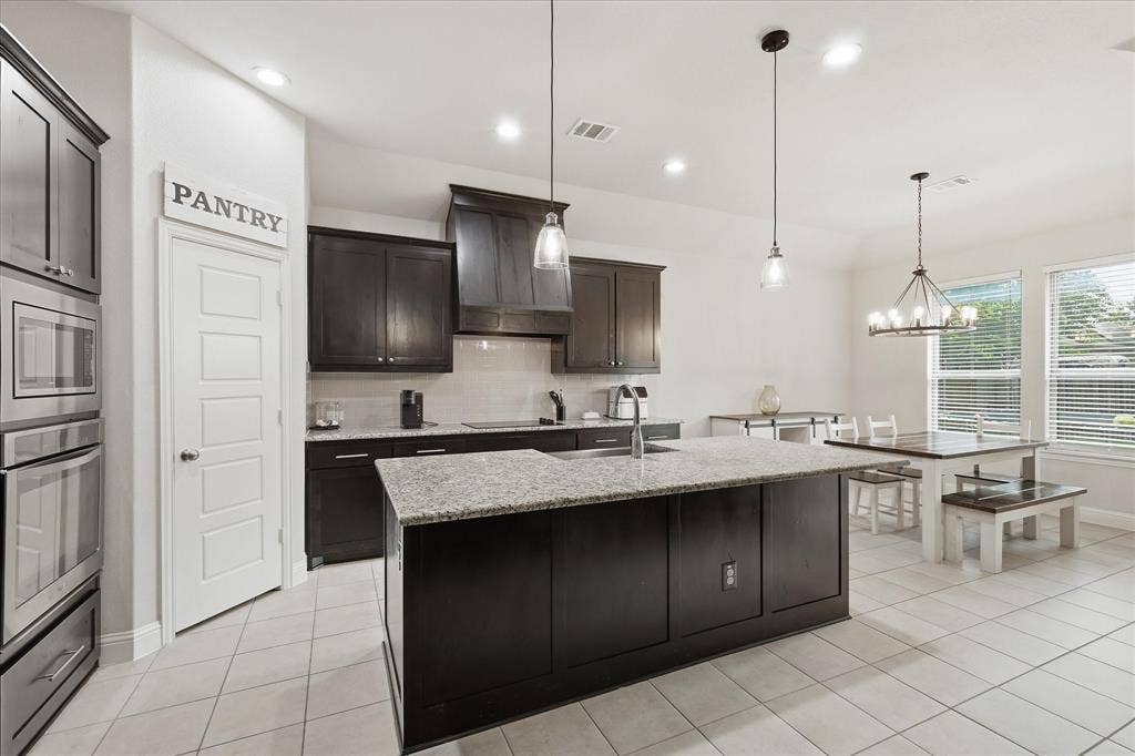 4013 Orchard Park Lane, Midlothian, TX 76065