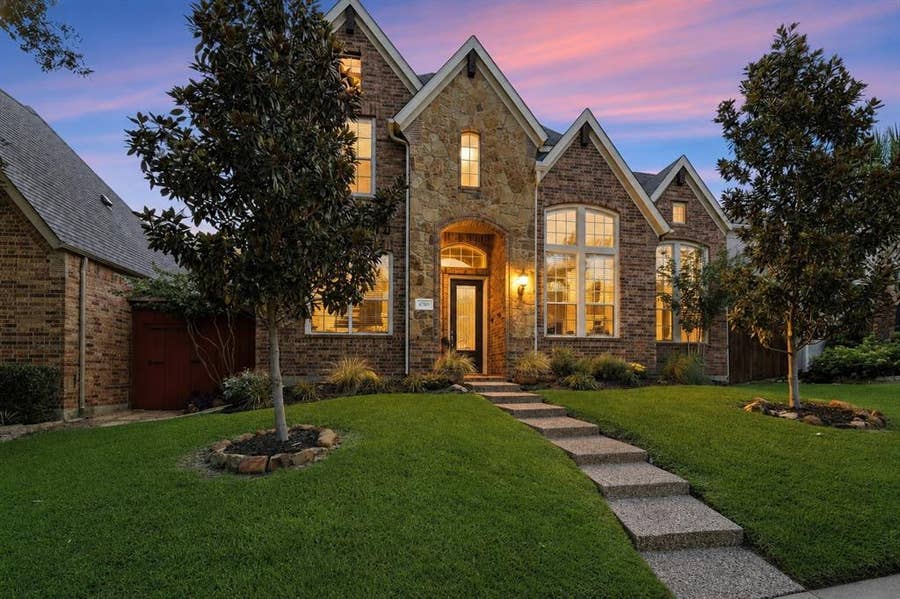 Property photo for 6709 Weatherstone Drive, Plano, TX