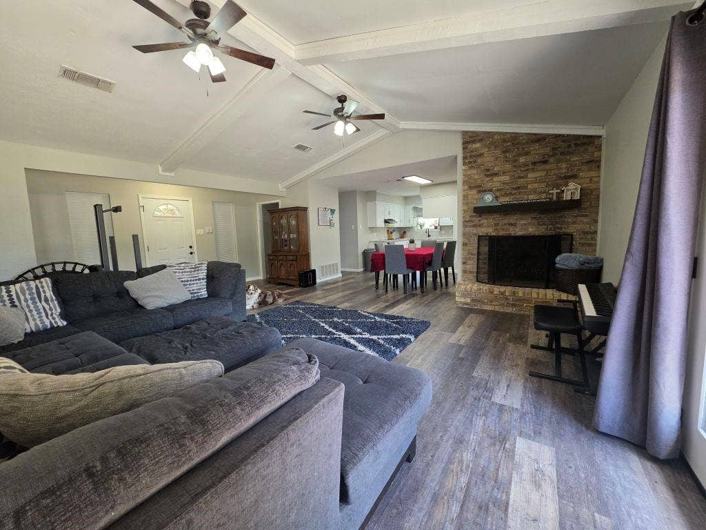 104 Bowie Lane, Hewitt, TX 76643 104 Bowie Lane, Hewitt, TX 76643