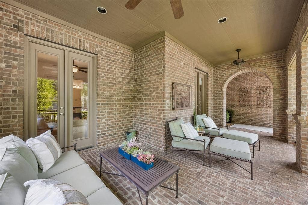 3611 Hickory Grove Lane, Frisco, TX 75033 Spacious Front Porch