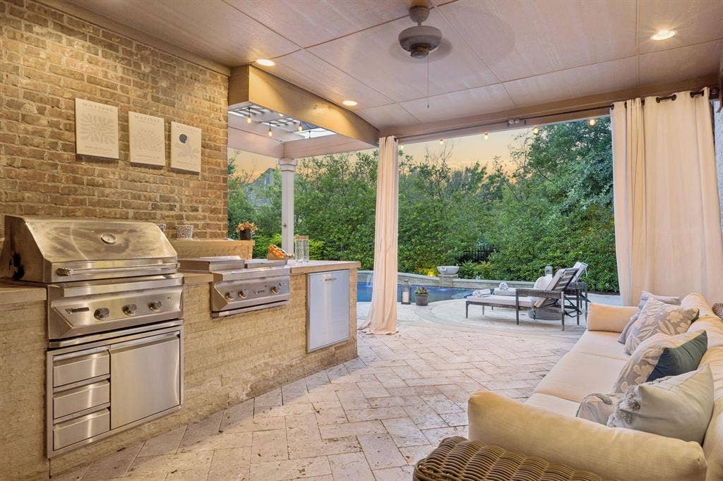 3611 Hickory Grove Lane, Frisco, TX 75033 Gourmet Outdoor Kitchen & Living