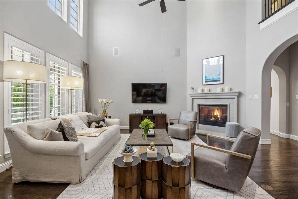 3611 Hickory Grove Lane, Frisco, TX 75033 Family Room w/ Gas Fireplace