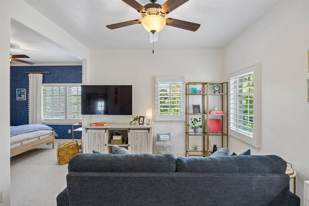 3611 Hickory Grove Lane, Frisco, TX 75033 Second Primary Suite Upstairs