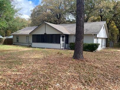 Property photo for 410 Pleasure Land Road, Gun Barrel City, TX
