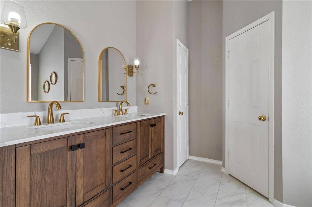 11379 Lockshire Drive, Frisco, TX 75035 11379 Lockshire Drive, Frisco, TX 75035