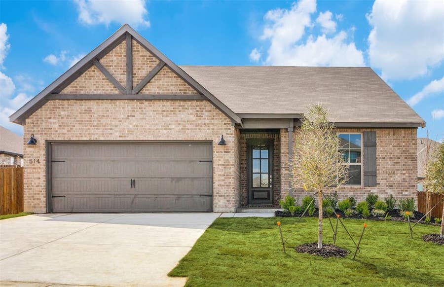 Property photo for 514 Hillcrest Circle, Justin, TX