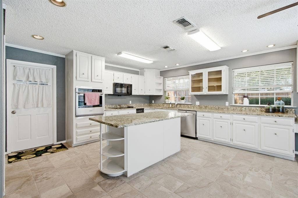 500 Irongate Circle, Irving, TX 75060 500 Irongate Circle, Irving, TX 75060