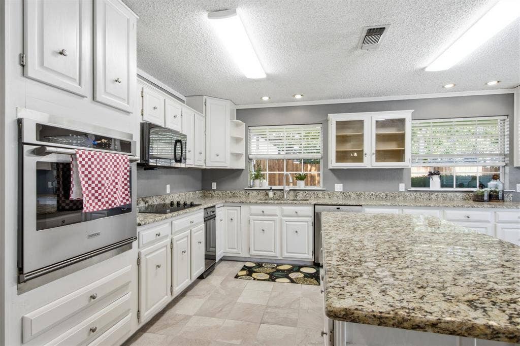 500 Irongate Circle, Irving, TX 75060 500 Irongate Circle, Irving, TX 75060