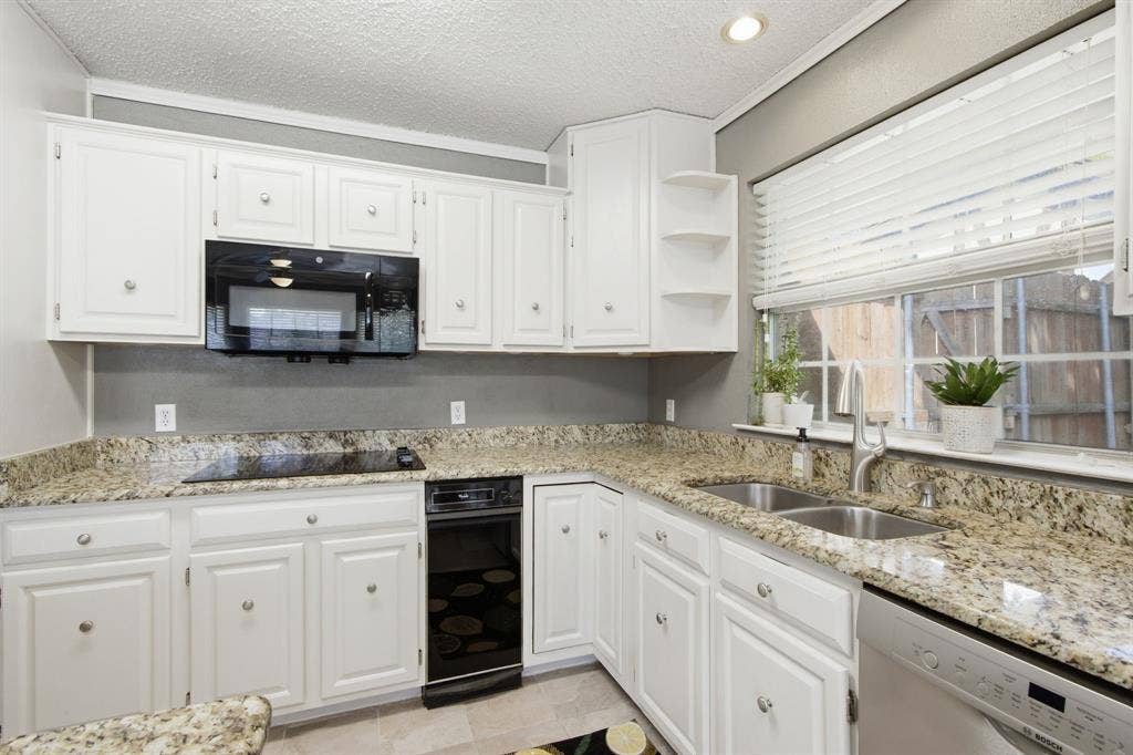500 Irongate Circle, Irving, TX 75060 500 Irongate Circle, Irving, TX 75060