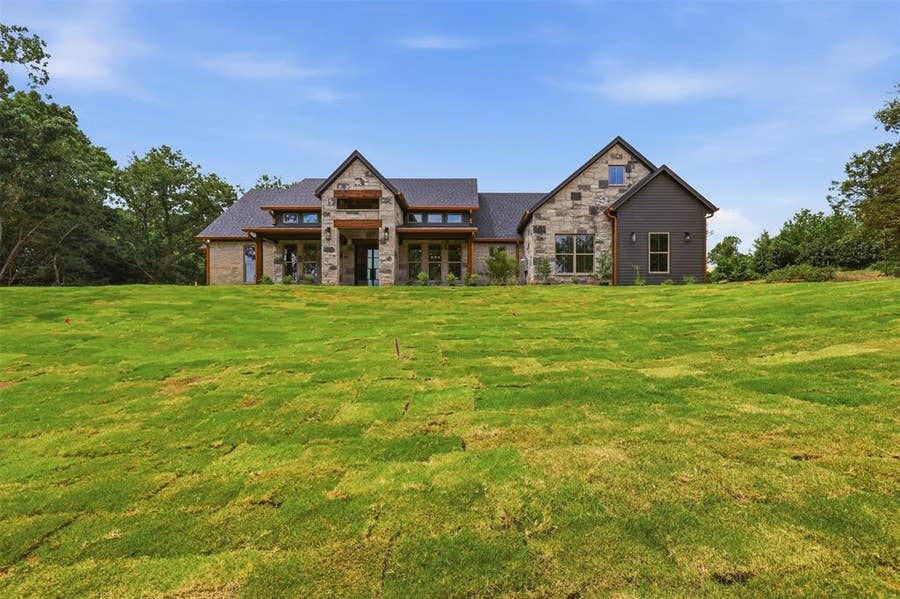 Property photo for 273 Martin Drive, Granbury, TX