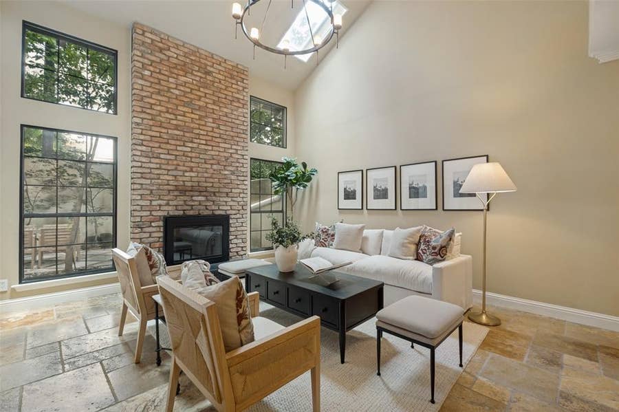 Property photo for 4390 Cochran Chapel Circle, Dallas, TX