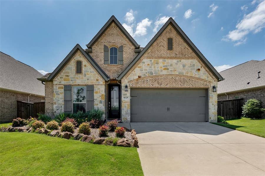 Property photo for 8529 White River Trail, McKinney, TX
