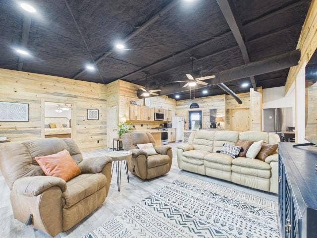 7491 State Highway 19 S, Athens, TX 75751 7491 State Highway 19 S, Athens, TX 75751