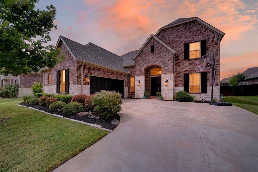 Property photo for 512 Emerson Drive, Rockwall, TX
