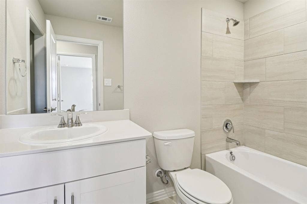 1311 Winters Way, Princeton, TX 75071 Photo is not of the actual home, but is an inspirational photo of builder’s model home and may depict options, furnishings, and/or decorator features that are not included.