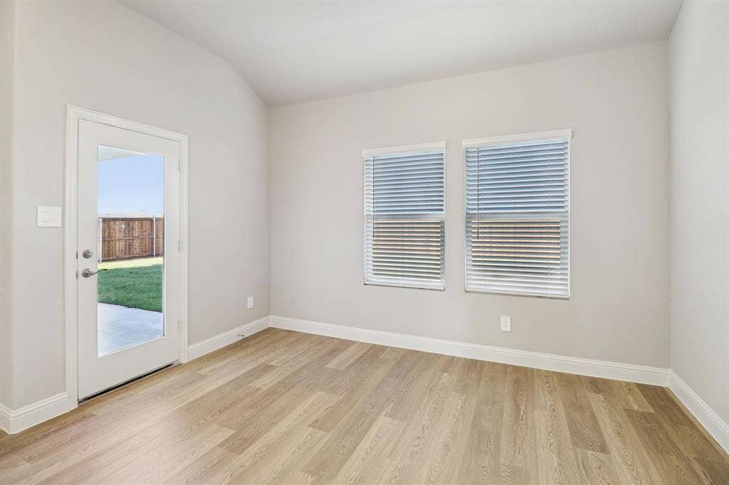 1311 Winters Way, Princeton, TX 75071 Photo is not of the actual home, but is an inspirational photo of builder’s model home and may depict options, furnishings, and/or decorator features that are not included.