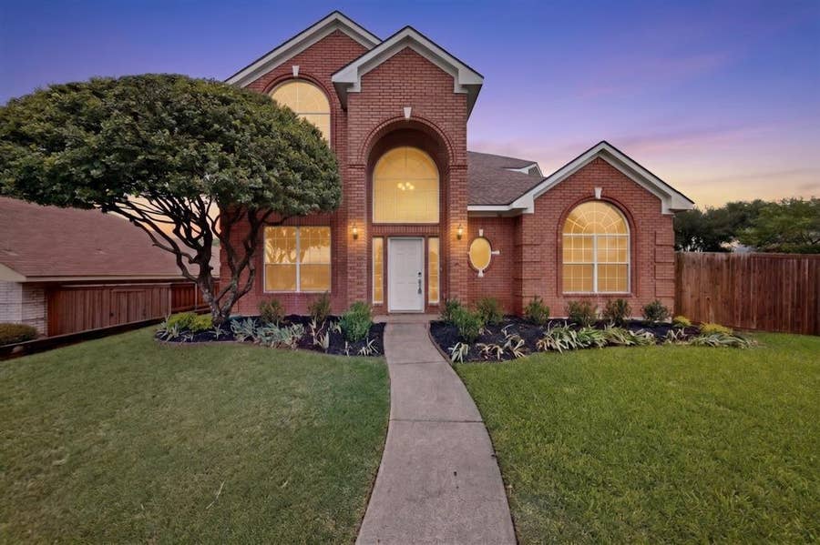 Property photo for 9840 Danbury Drive, Frisco, TX