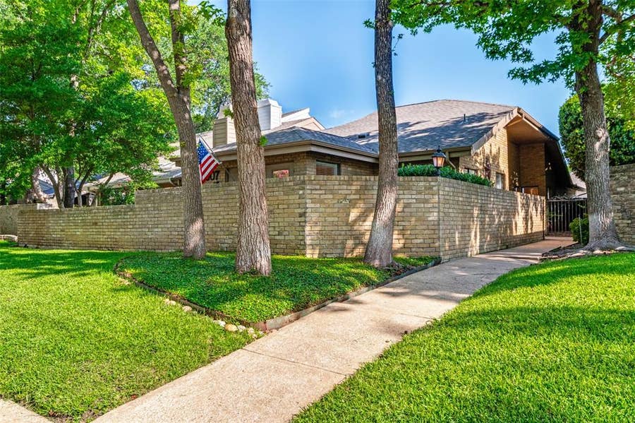 Property photo for 6007 Glen Heather Drive, Dallas, TX