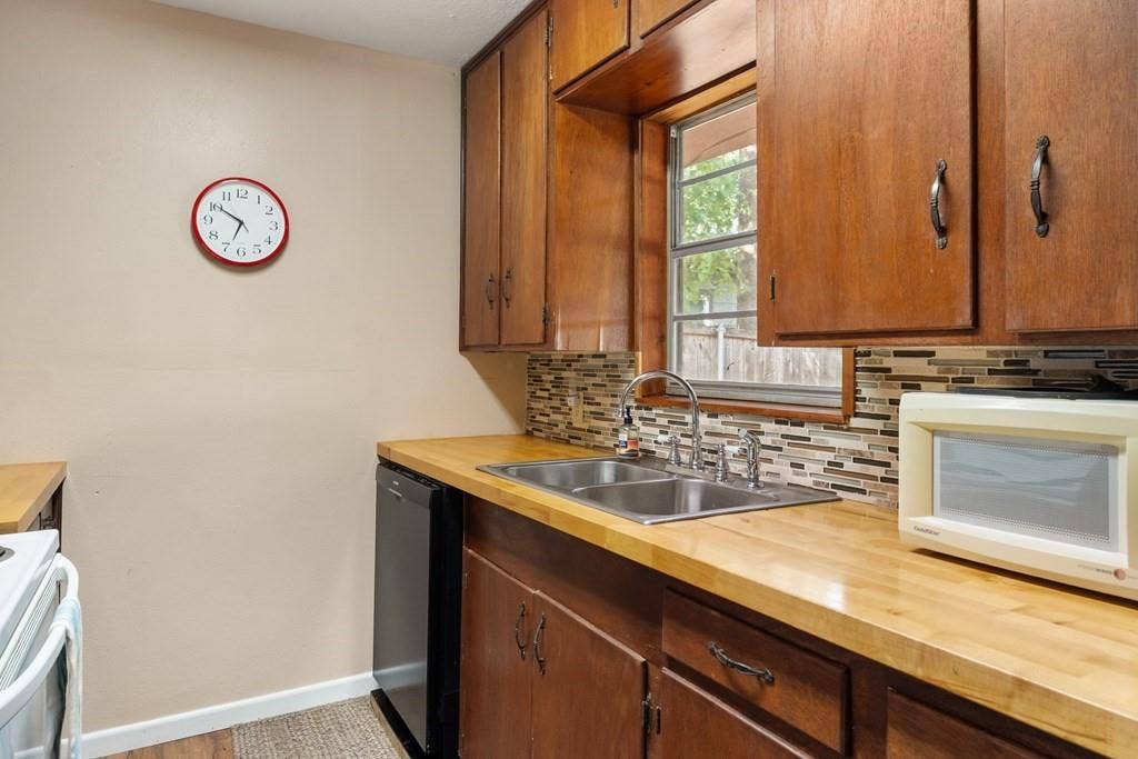 114 Arrowhead Way, Gun Barrel City, TX 75156 114 Arrowhead Way, Gun Barrel City, TX 75156