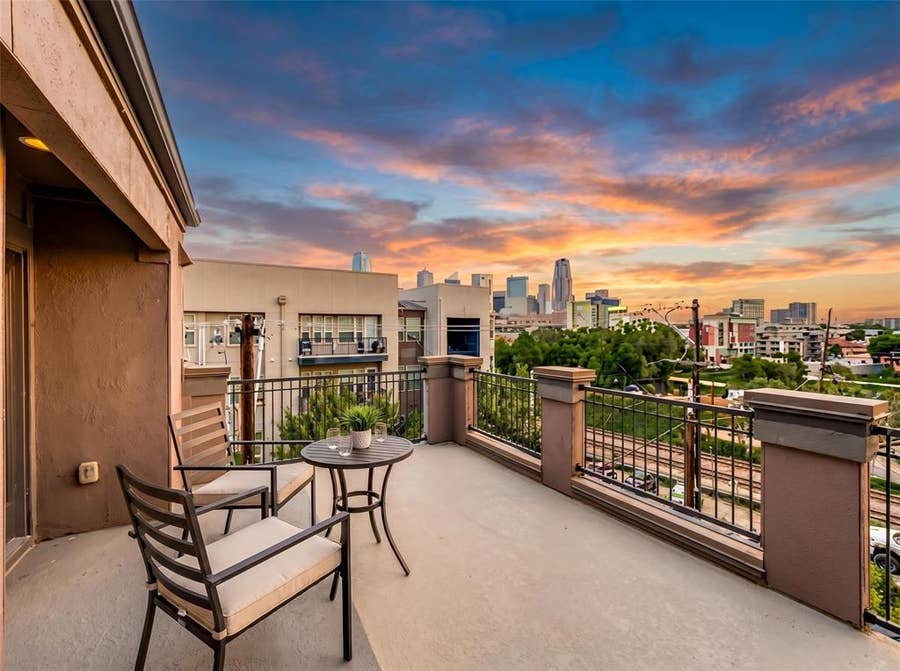 Property photo for 1309 Arch Place, Dallas, TX