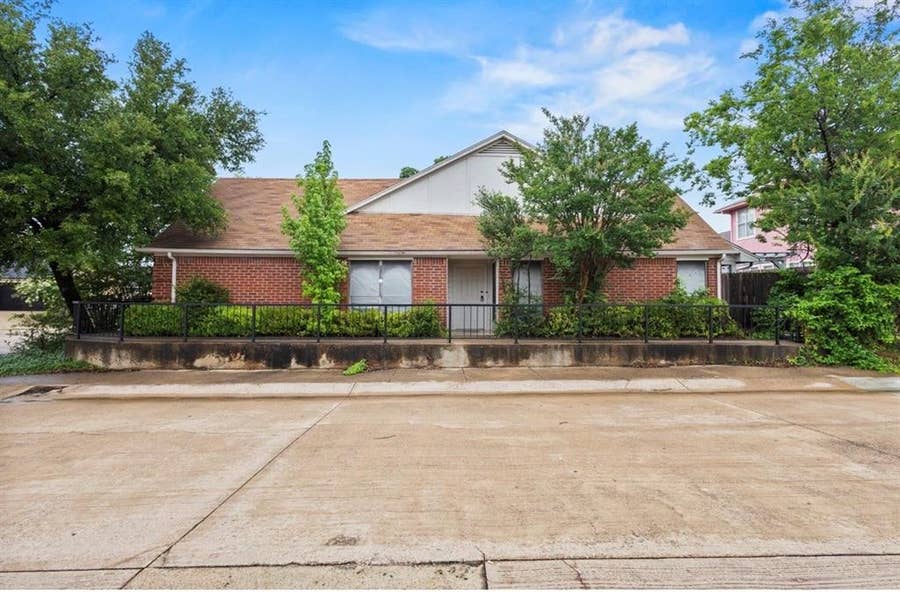 Property photo for 3251 Bellville Drive, Dallas, TX