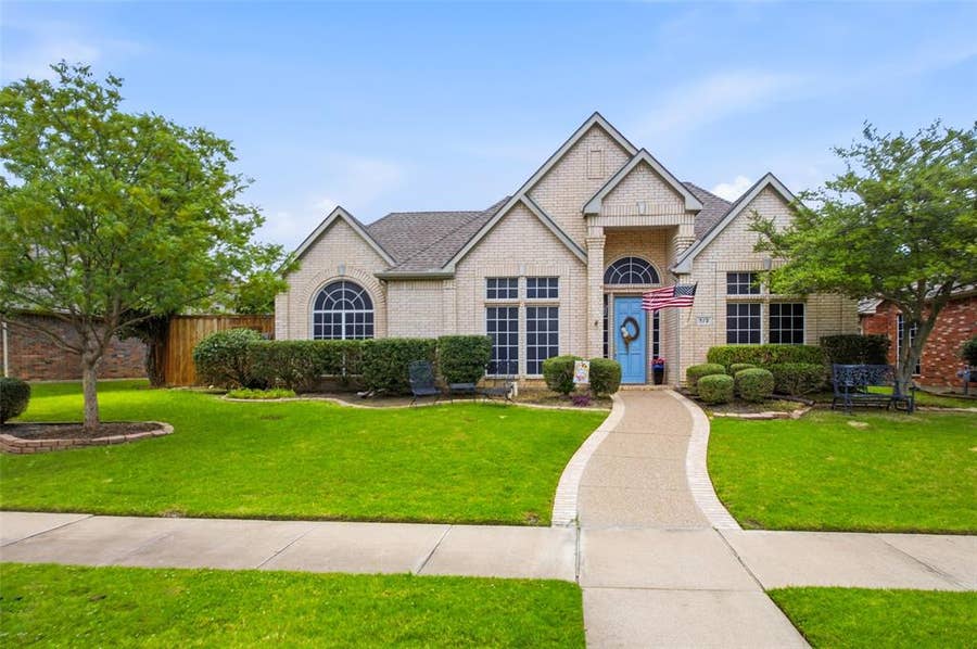 Property photo for 512 Wellington Road, Coppell, TX