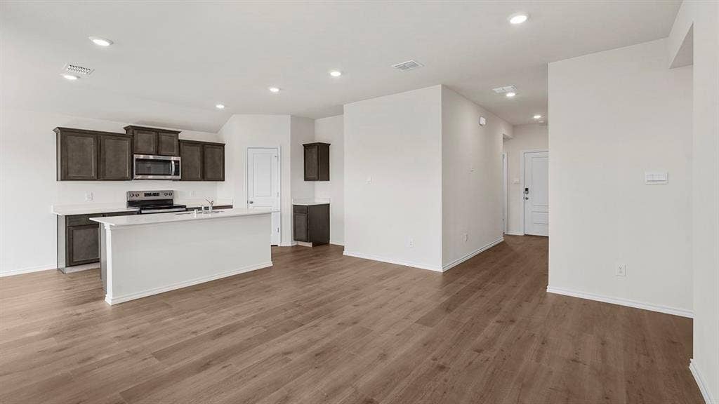 5016 Shumard Drive, Lindale, TX 75771