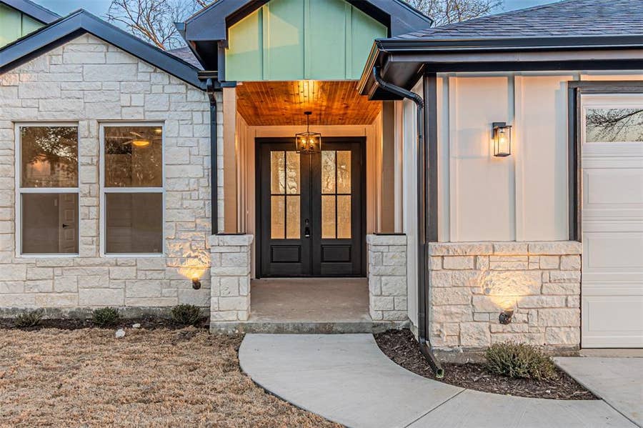 Property photo for 1818 Marfa Avenue, Dallas, TX