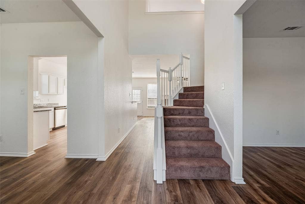 821 S Parks Drive, DeSoto, TX 75115 821 S Parks Drive, DeSoto, TX 75115