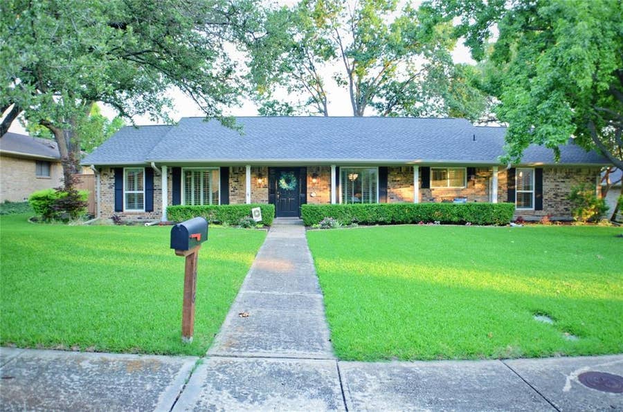 Property photo for 7618 Meadowhaven Drive, Dallas, TX
