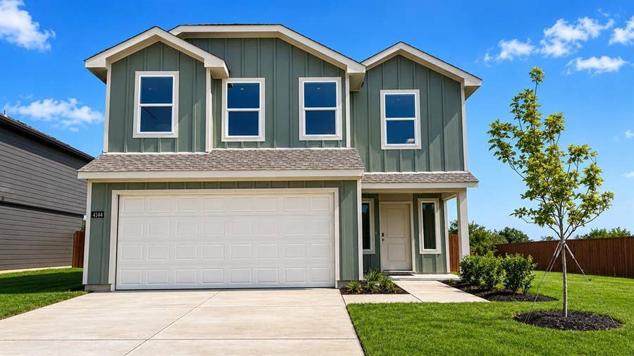 Property photo for 4144 WOODHILL BEND Drive, Fort Worth, TX