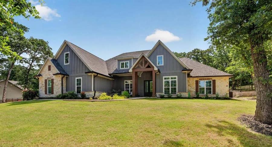 Property photo for 125 Oakbend Trail, Mabank, TX