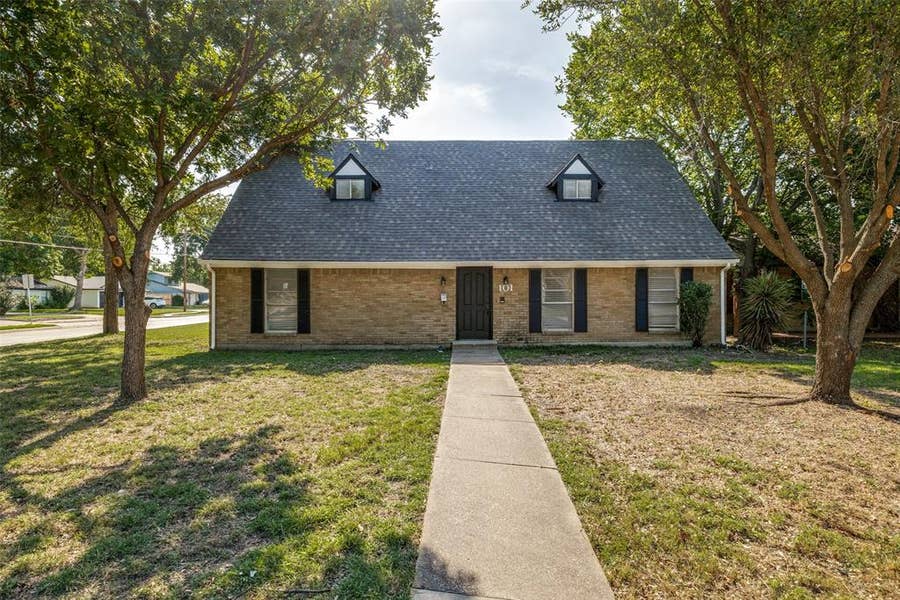 Property photo for 101 S Lois Lane, Richardson, TX